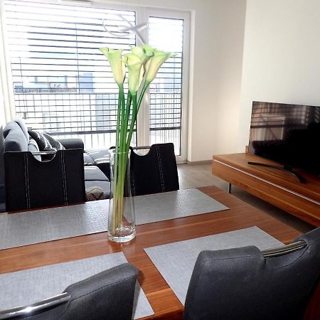 Apartment In The Old Town บราติสลาวา ภายนอก รูปภาพ