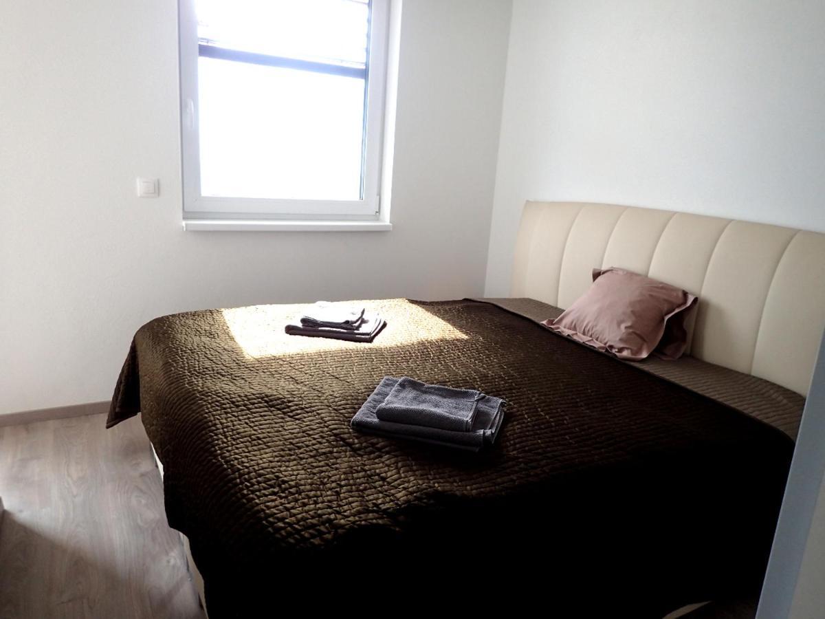 Apartment In The Old Town บราติสลาวา ภายนอก รูปภาพ