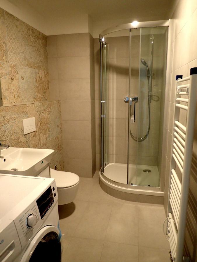 Apartment In The Old Town บราติสลาวา ภายนอก รูปภาพ