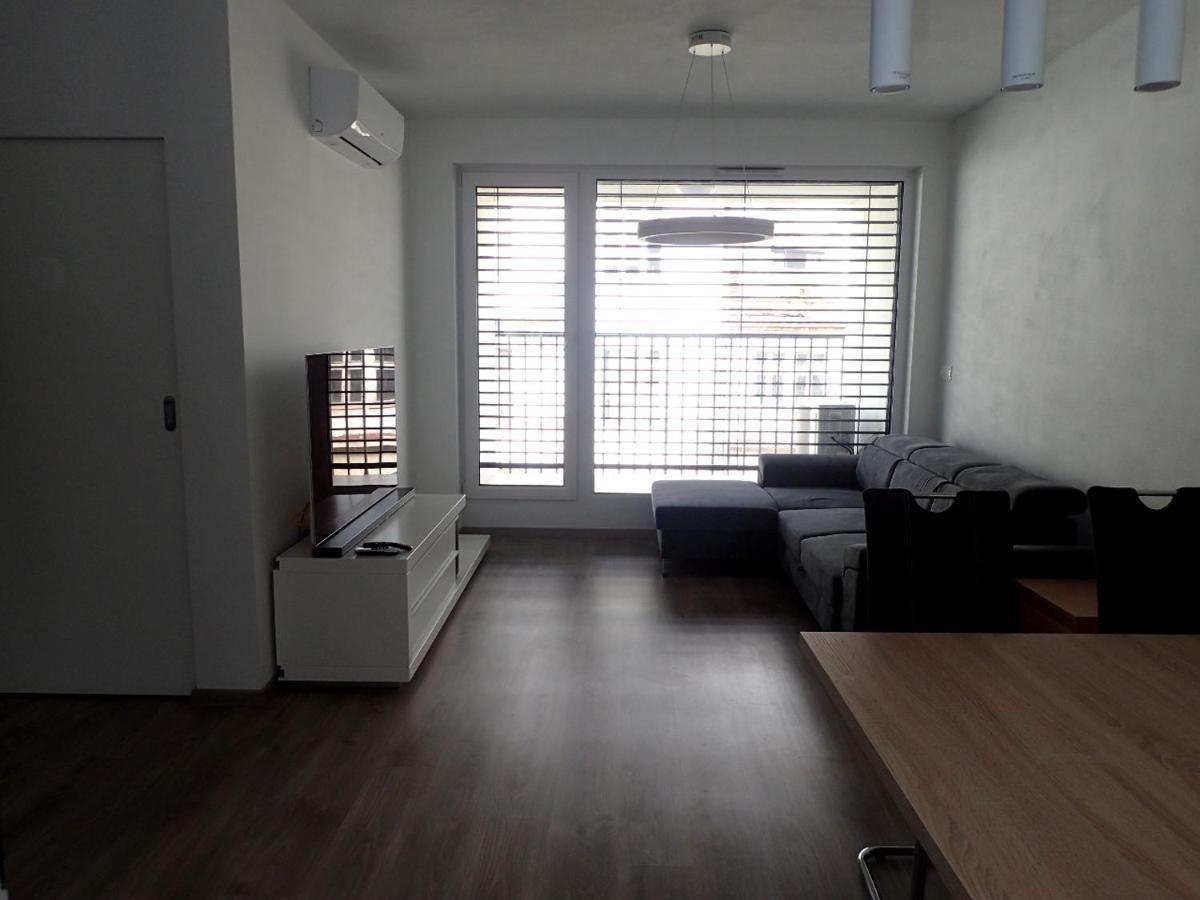 Apartment In The Old Town บราติสลาวา ภายนอก รูปภาพ