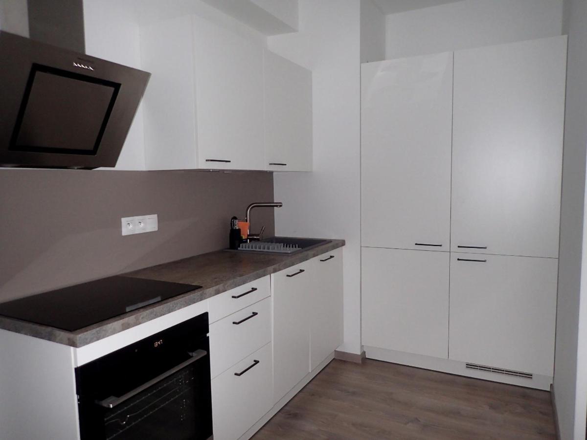 Apartment In The Old Town บราติสลาวา ภายนอก รูปภาพ